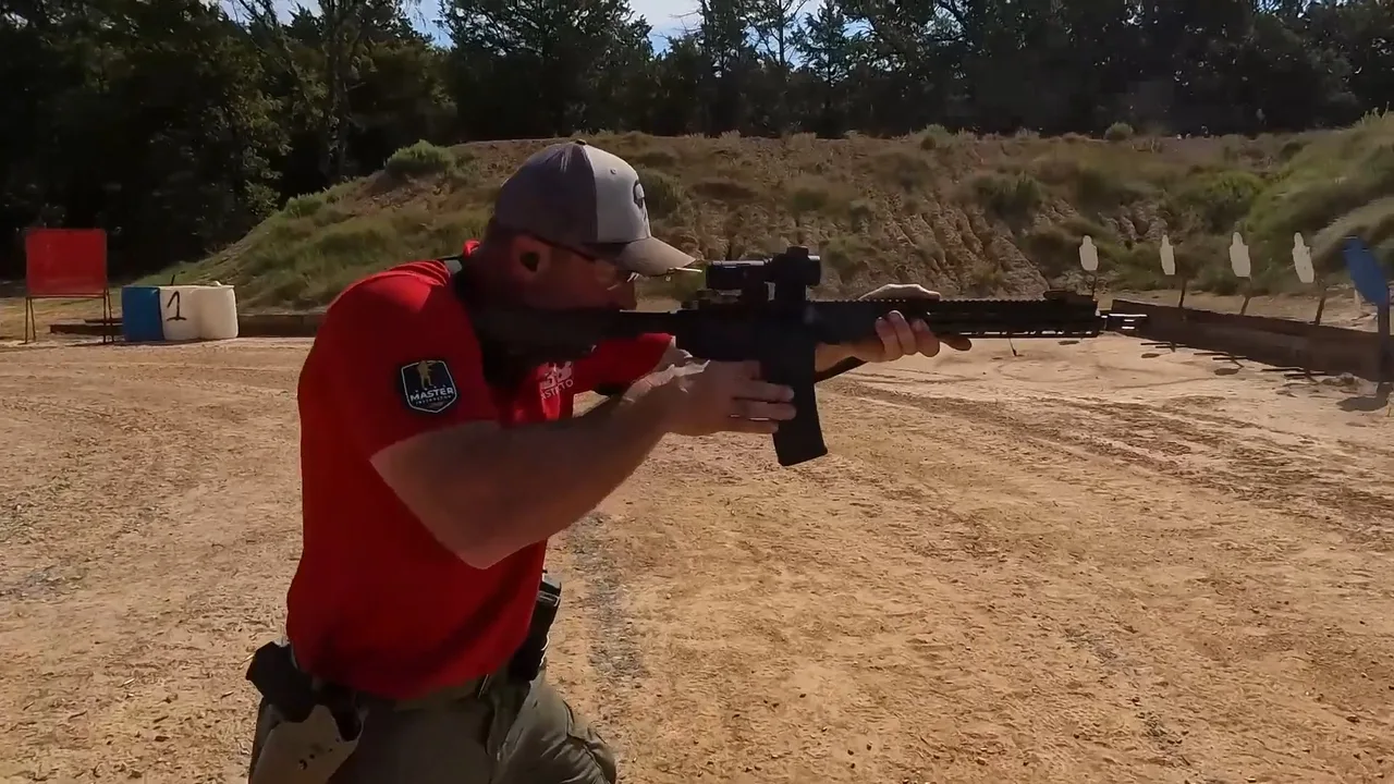 Capa de Curso Advanced Carbine no Texas com Justin Morris: teoria e prática em alto nível