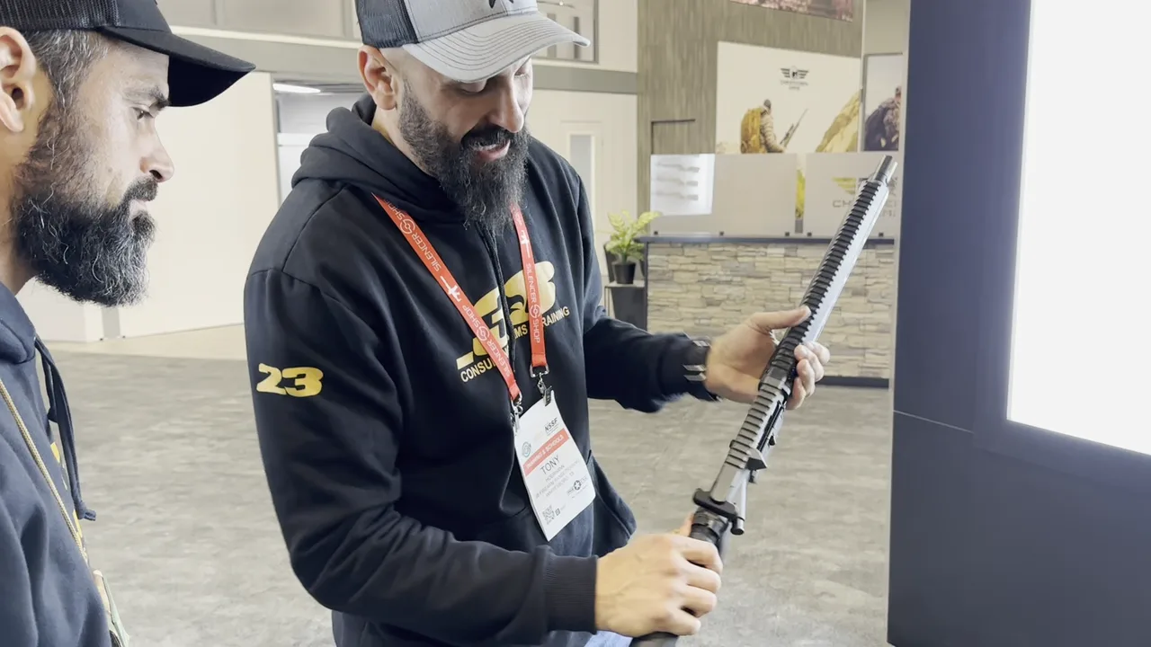 Capa de Pré Shot Show - 1º Dia de Convenção - Casa do Danny