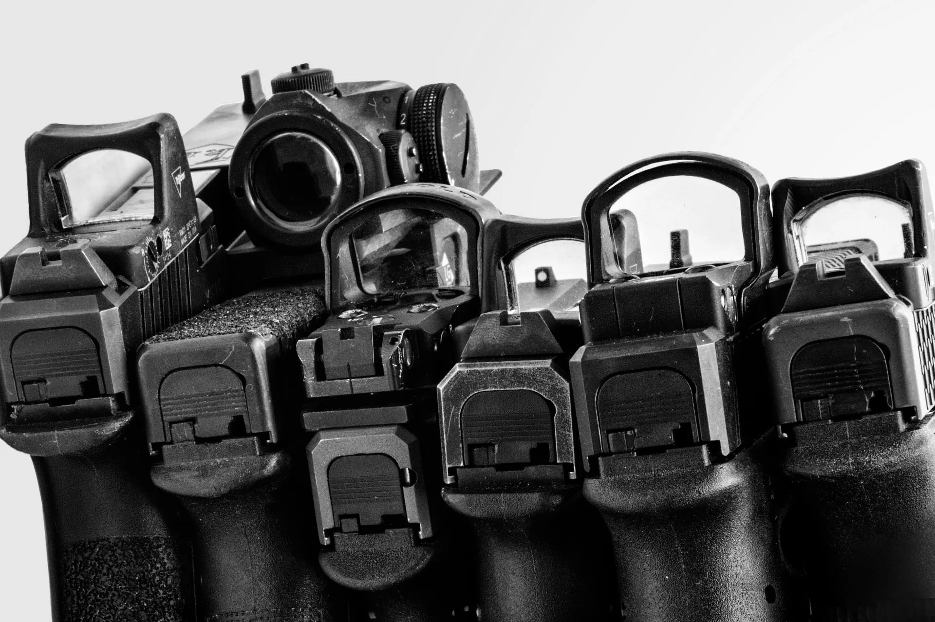 Capa do artigo RED DOTS PARA PISTOLAS – USO DEFENSIVO